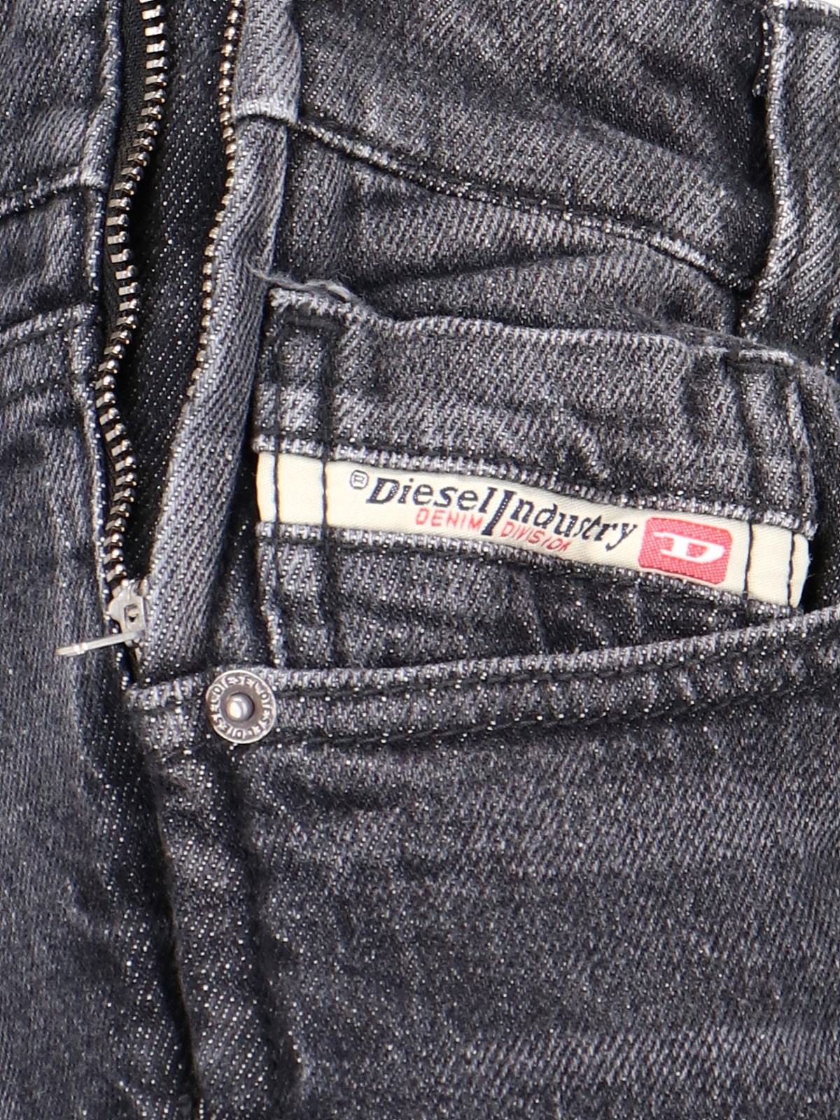 "1969 d-ebbey 0ckah" jeans available on - 130103