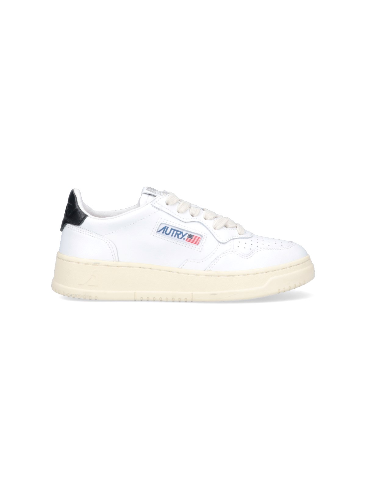 Shop Autry Sneakers Low 'medalist' In White