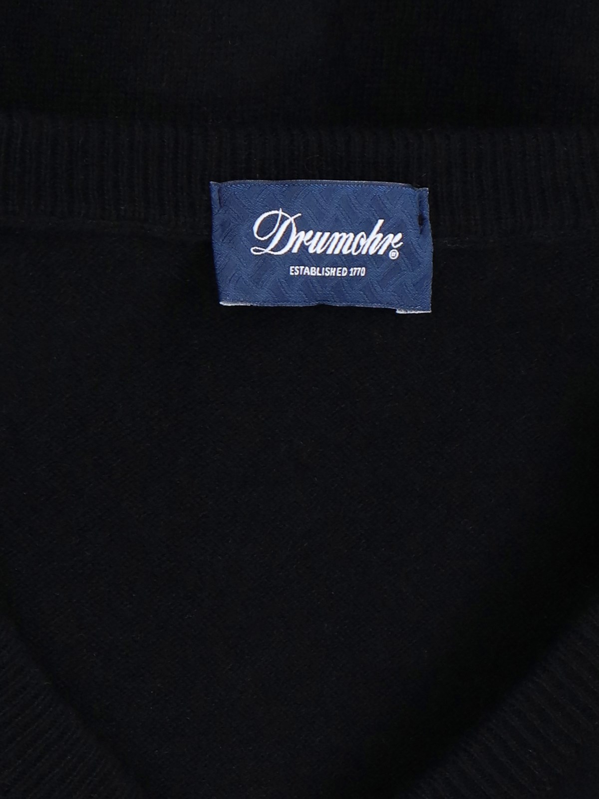 Drumohr V-neck sweater available on SUGAR - 167598
