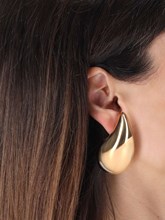 【関税&送料込】Bottega Veneta Orecchini Bottega Veneta Square Earrings in Metallic Gold - ShopStyle