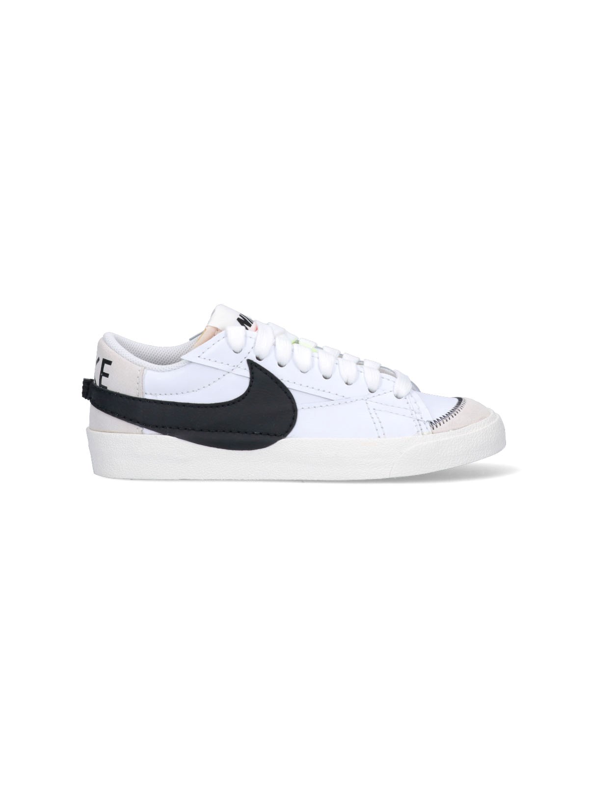 Nike White & Navy Blazer Low '77 Jumbo Sneakers In Bianco